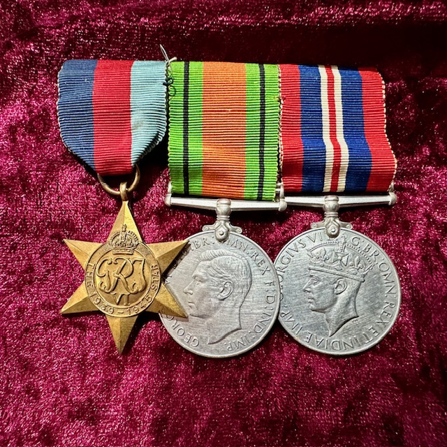 Ref: 4872 - WW2 Medal Trio Group.